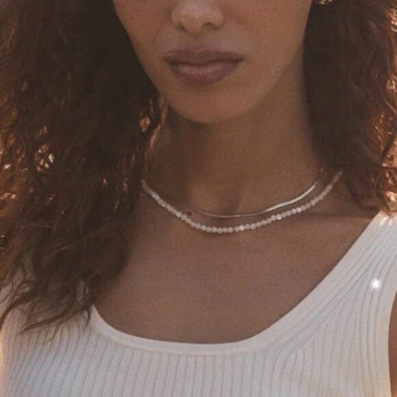 Gorjana Carter Gemstone Necklace Mother of Pearl - Picture 2 of 4